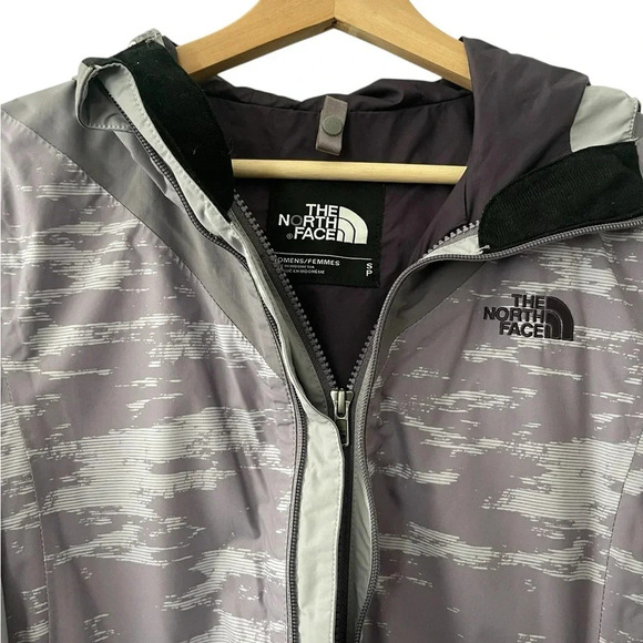 The North Face Venture DryVent Waterproof Hooded Rain Jacket Women’s Small - Picture 3 of 12